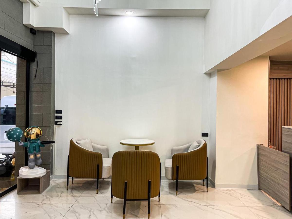 Nona Hotel, Bangkok Makkasan Ngoại thất bức ảnh